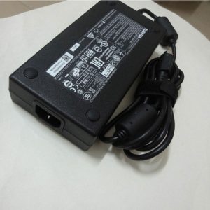 Original 19V 9.5A AC Adapter for Toshiba Tecra W50 Series Laptop charger